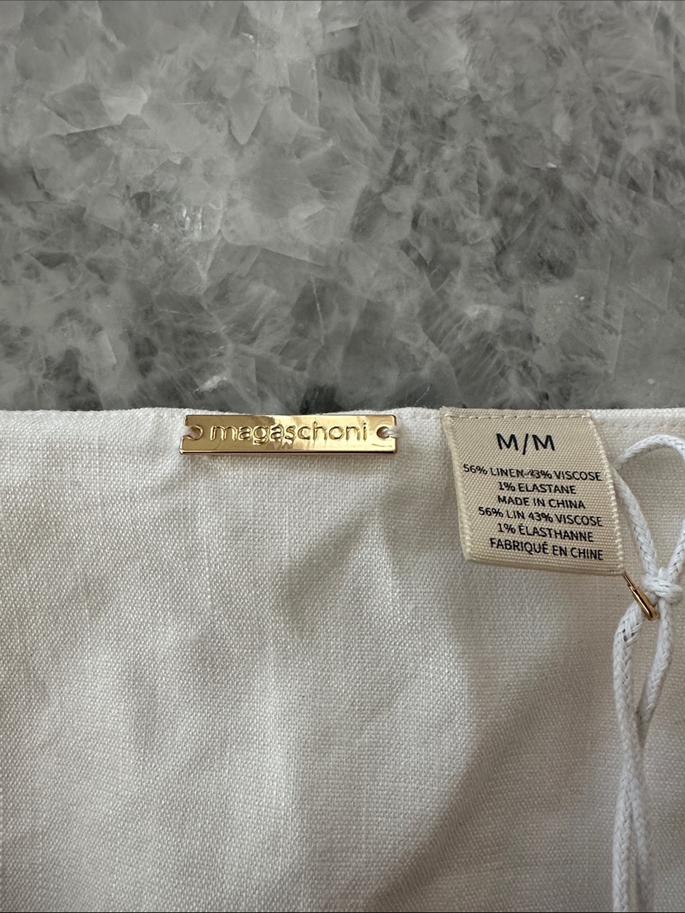 NWT Magaschoni Linen Vest, Size M, White - Picture 3 of 6